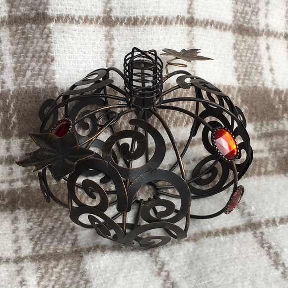 Beautiful Accent Metal Pumpkin with 6 Orange Jewels - Picture 7 of 9